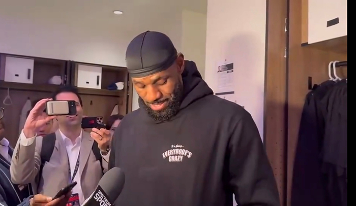 b体育下载-詹姆斯回应离队传闻,称将履行完湖人合同|勒布朗·詹姆斯|体育赛事讨论|勒布朗-詹姆斯|洛杉矶湖人队|nba_新浪体育_新浪新闻