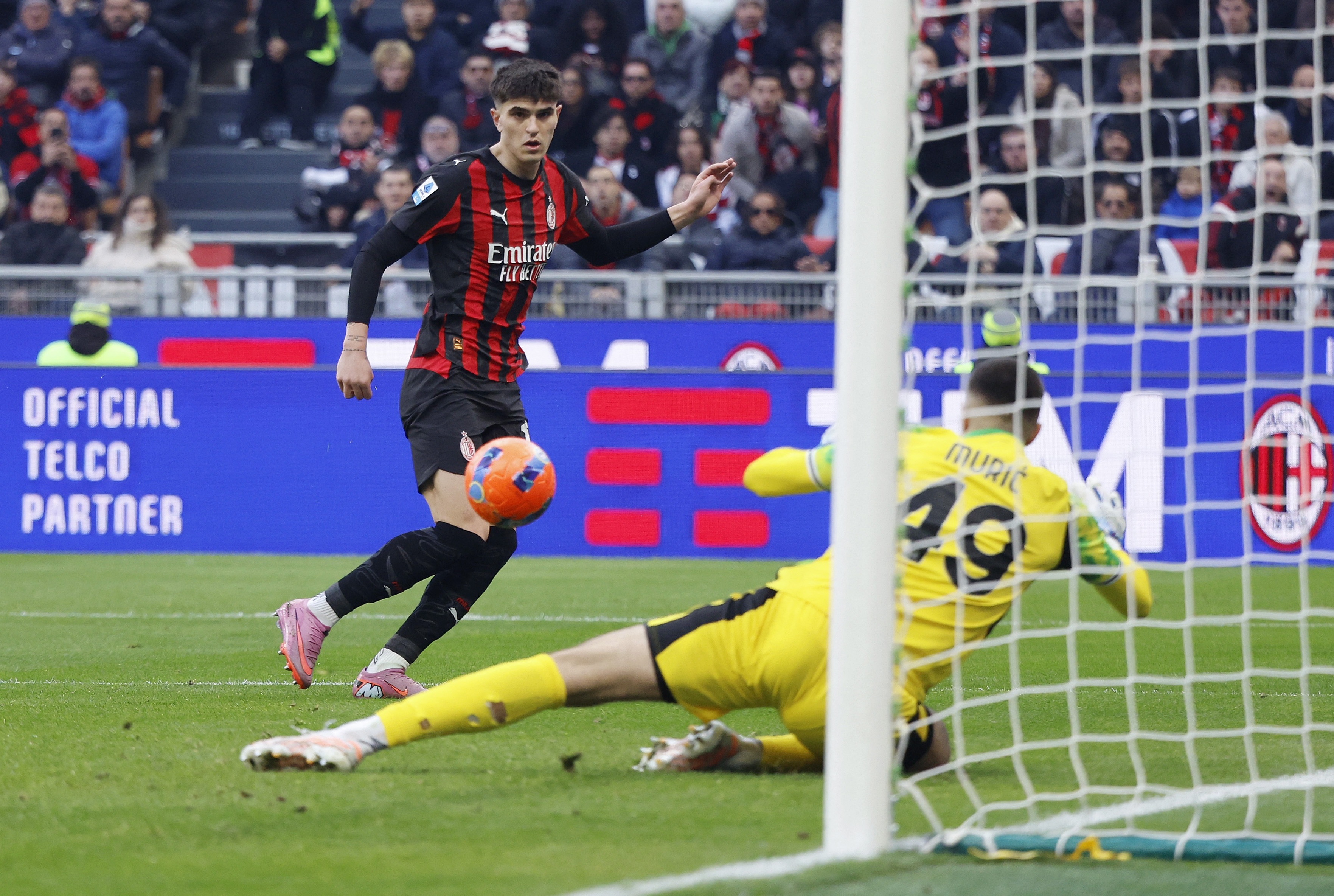 b体育app-记者：巴尔泰萨吉右屈肌不适 S·希门尼斯将完成回归的准备工作