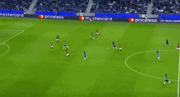 b体育-【欧冠】迪亚斯制胜 AC米兰0比1波尔图遭欧冠三连败